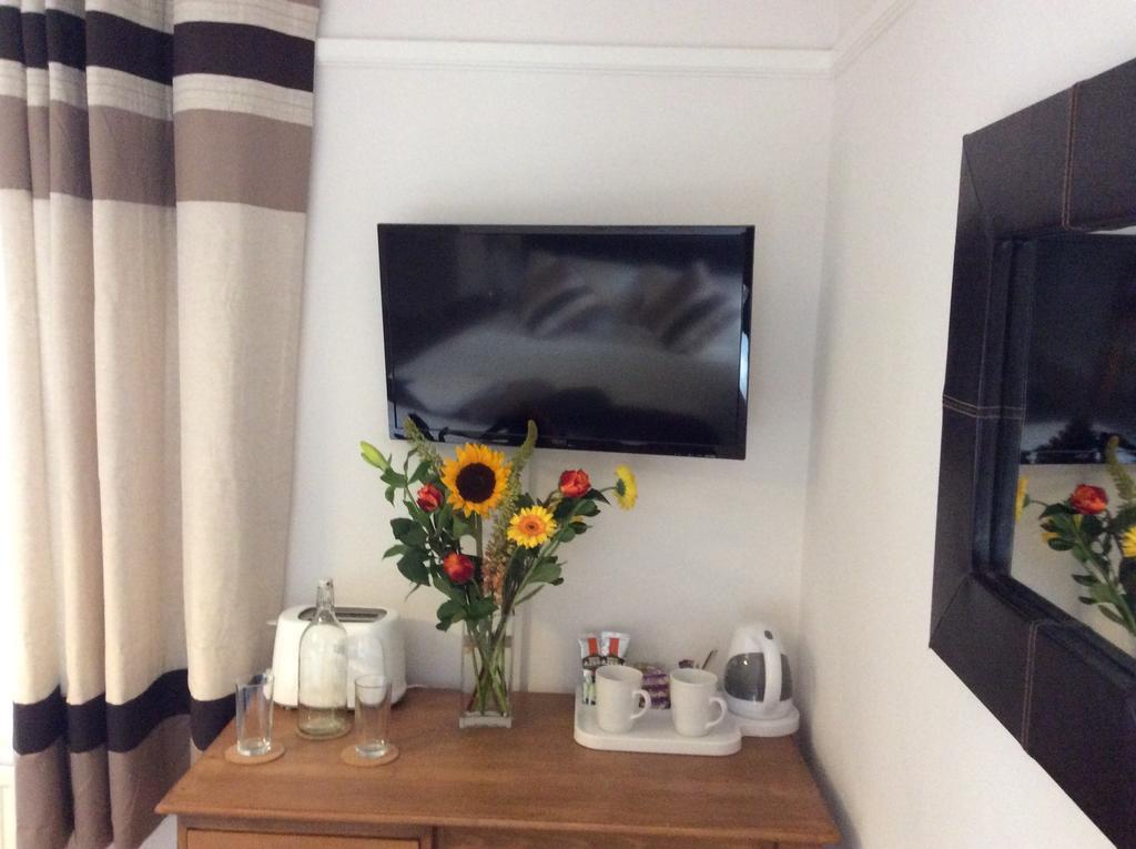 Beightons Bed And Breakfast Ingham  Room photo